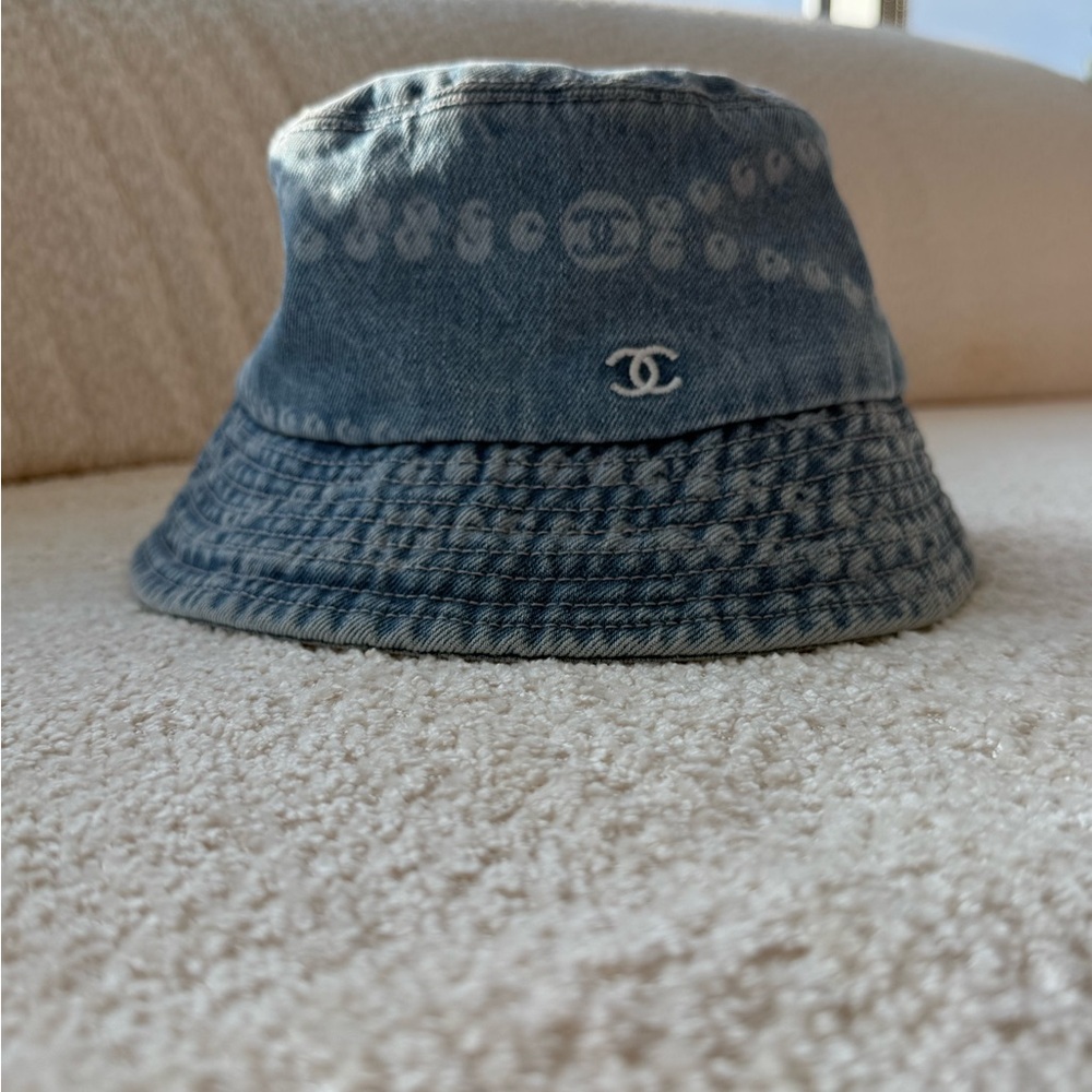 CHANEL Kids Denim Blue Bucket Hat - Picture 4 of 6